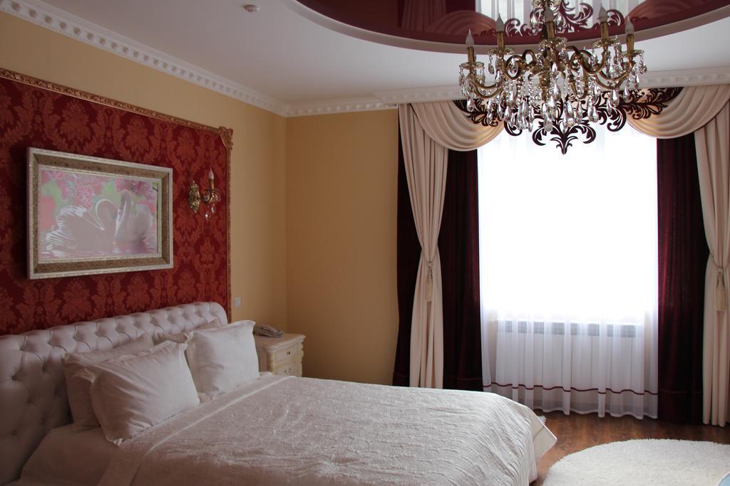 Sobkoff Hotel Khmel'nyts'kyy Room photo